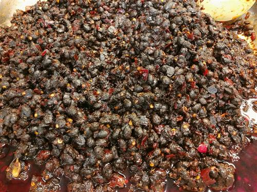 女性養(yǎng)生 吃吃喝喝也瘦臉 17種食物吃出小v臉